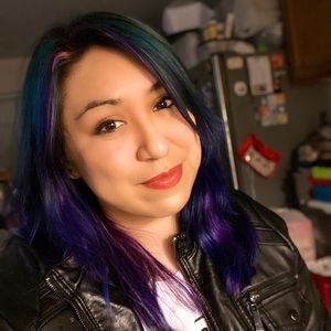 Meet your Posher, Onica